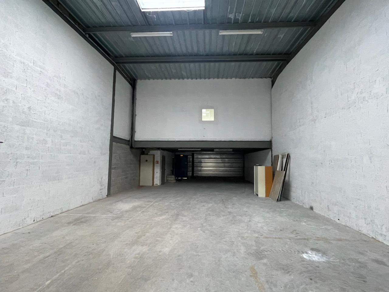 Vente local d'activité Aubergenville Yvelines OVACT2537068 7