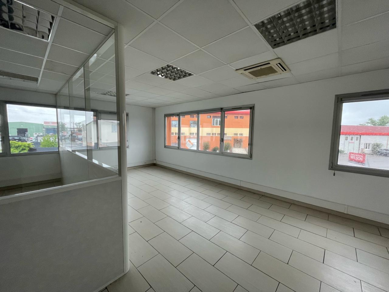 Location bureau Décines-Charpieu Rhône OLBUR2108962 3