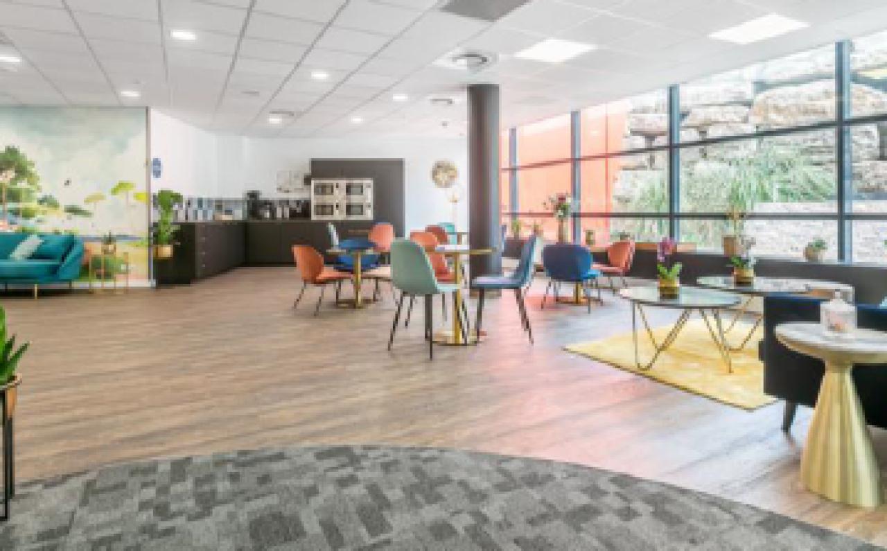 Location coworking Sophia Antipolis Alpes-Maritimes OLBUR2202798 5