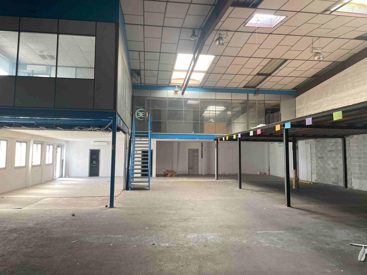 Location local d'activité Vitrolles Bouches-du-Rhône OLACT2535541 1