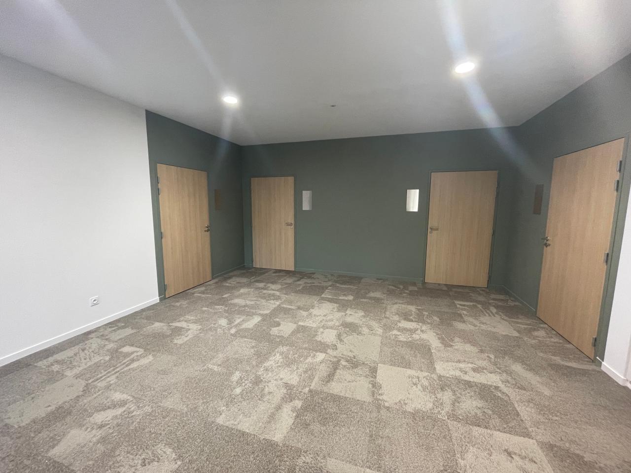 Location bureau Rennes Ille-et-Vilaine OLBUR2113400 10