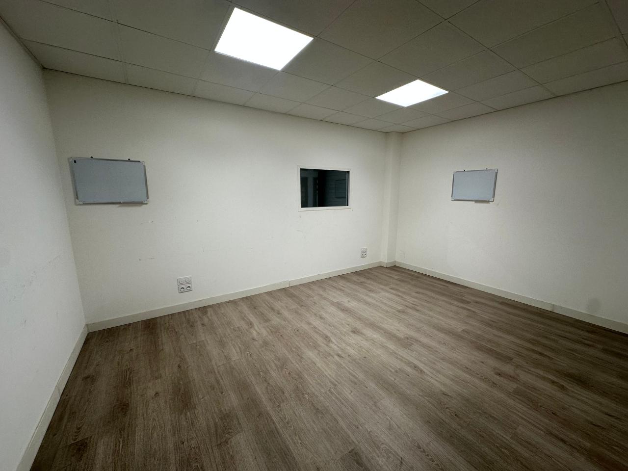 Location local d'activité Chambray-lès-Tours Indre-et-Loire OLACT2537152 1