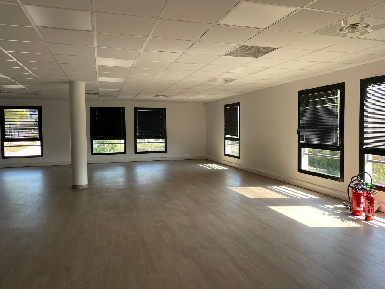 Location bureau Aix-en-Provence Bouches-du-Rhône OLBUR2419797 6