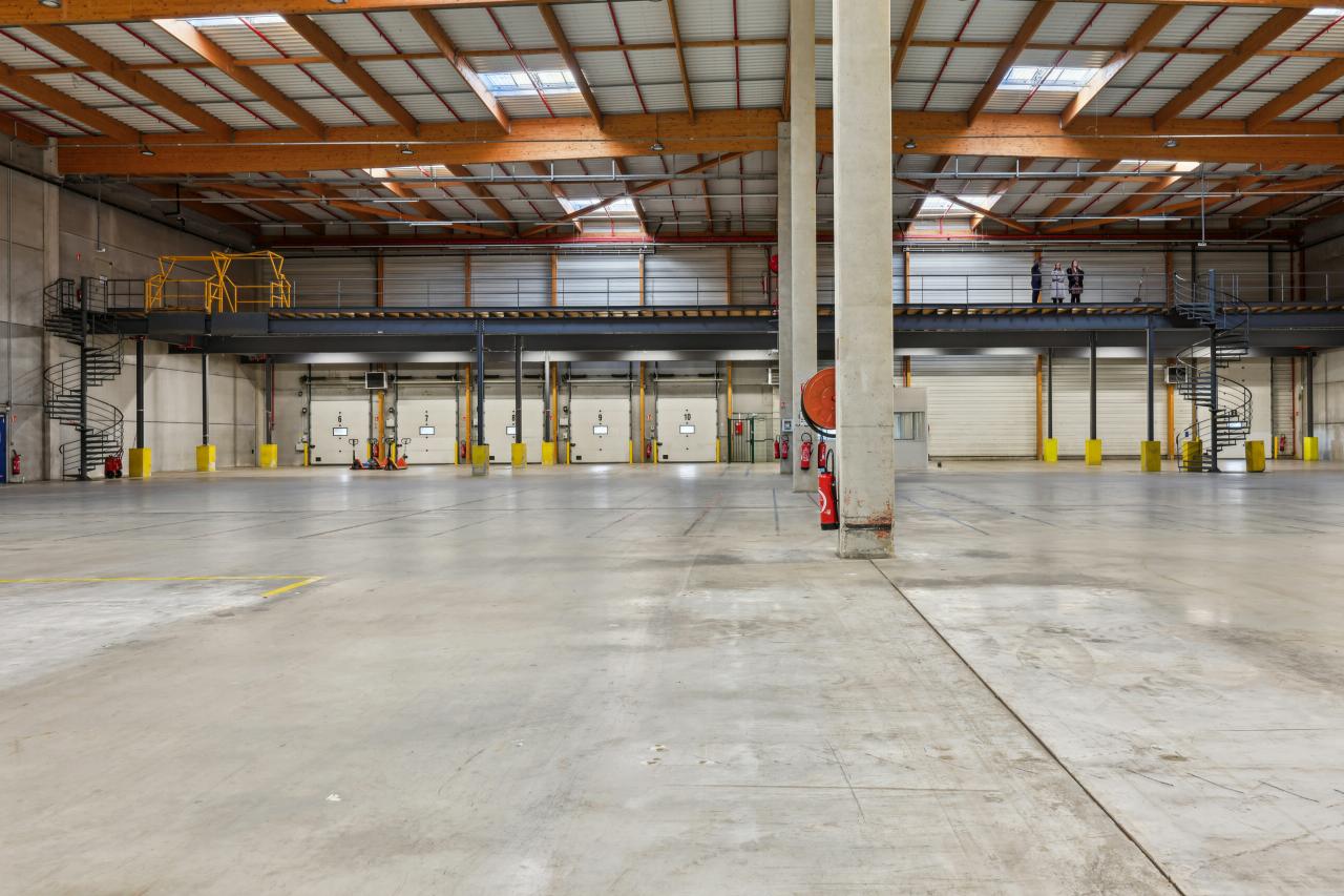 Location entrepôt classe a Brie-Comte-Robert Seine-et-Marne OLLOG2310439 9