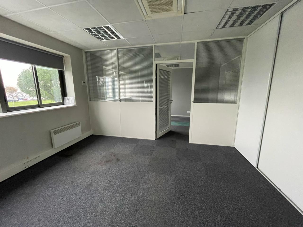 Location bureau Bouguenais Loire-Atlantique OLBUR2427941 1