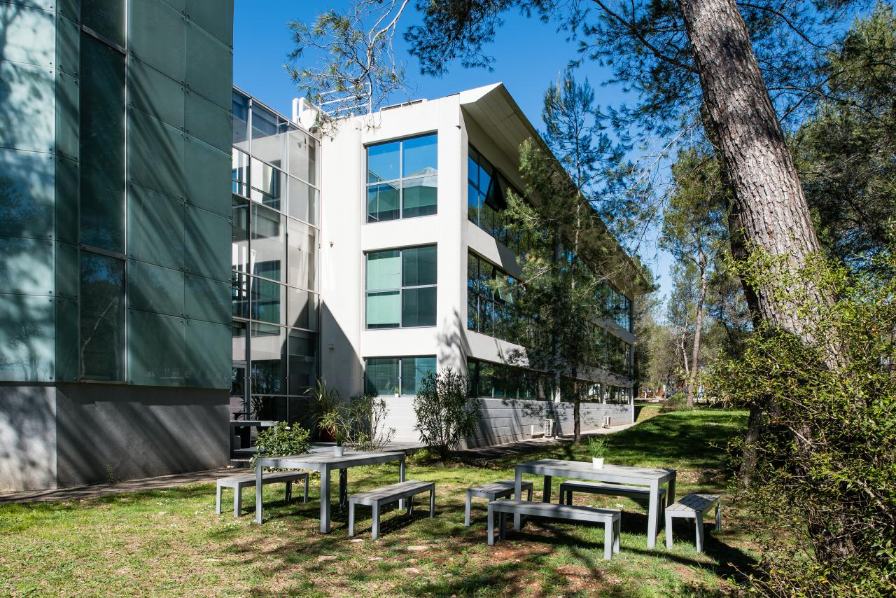 Location coworking Mougins Alpes-Maritimes OLBUR2114856