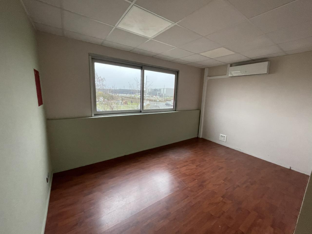 Location bureau Saint-Pierre-des-Corps Indre-et-Loire OLBUR2420620 10