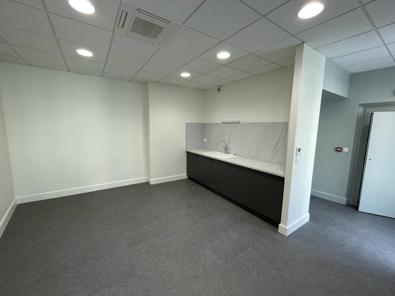 Location bureau Tours Indre-et-Loire OLBUR2310745 12