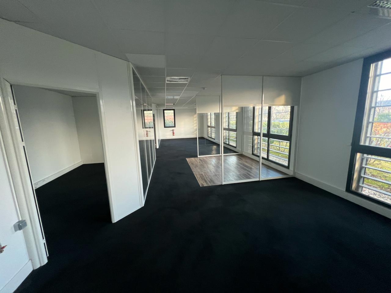 Location bureau Aix-en-Provence Bouches-du-Rhône OLBUR2531599 31