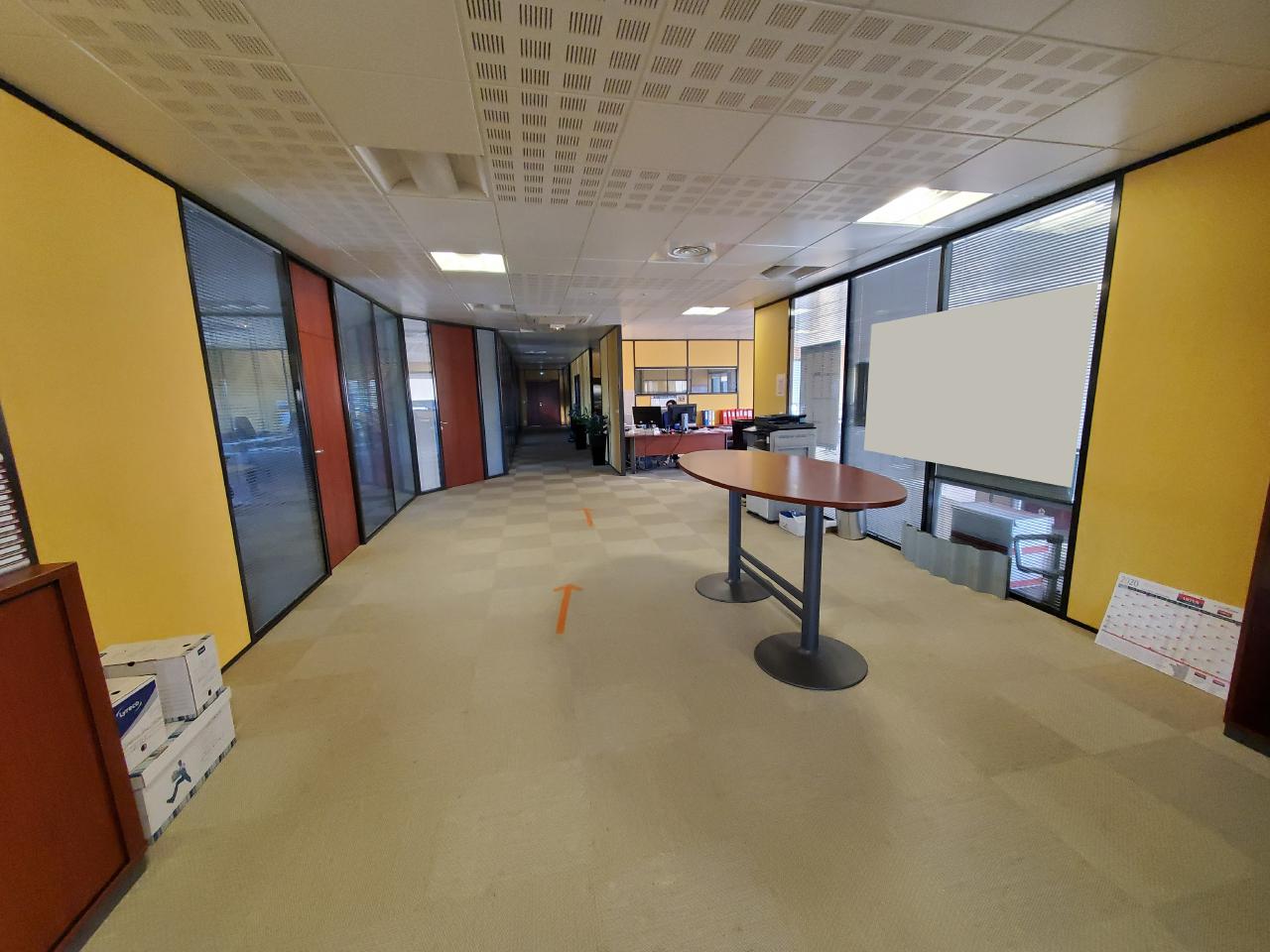 Vente local d'activité Descartes Indre-et-Loire OVACT2118200 7