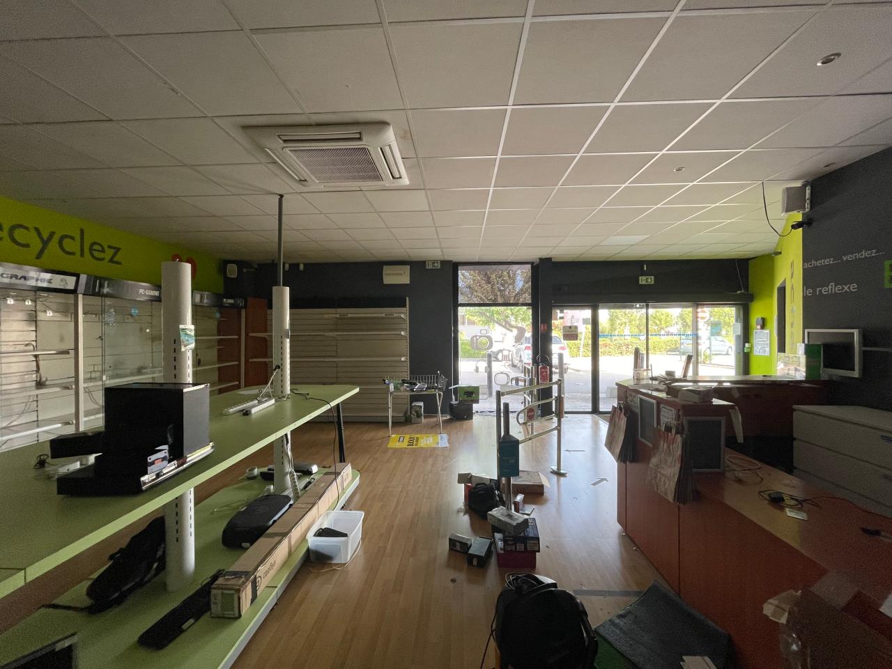 Location commerce Saint-Mitre-les-Remparts Bouches-du-Rhône OLCOM2425408 12