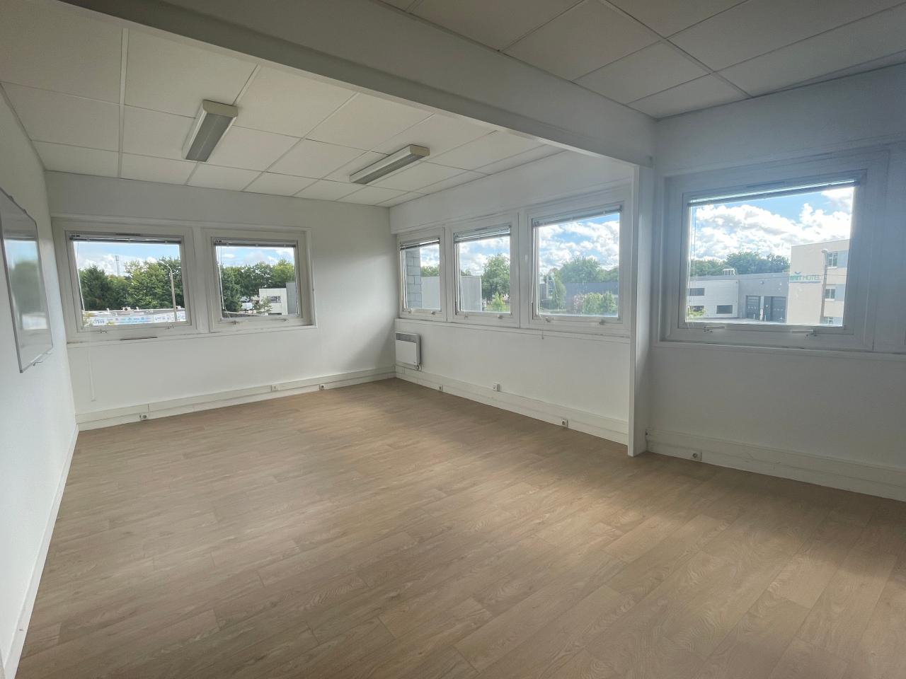 Location bureau Cesson-Sévigné Ille-et-Vilaine OLBUR2534512 5