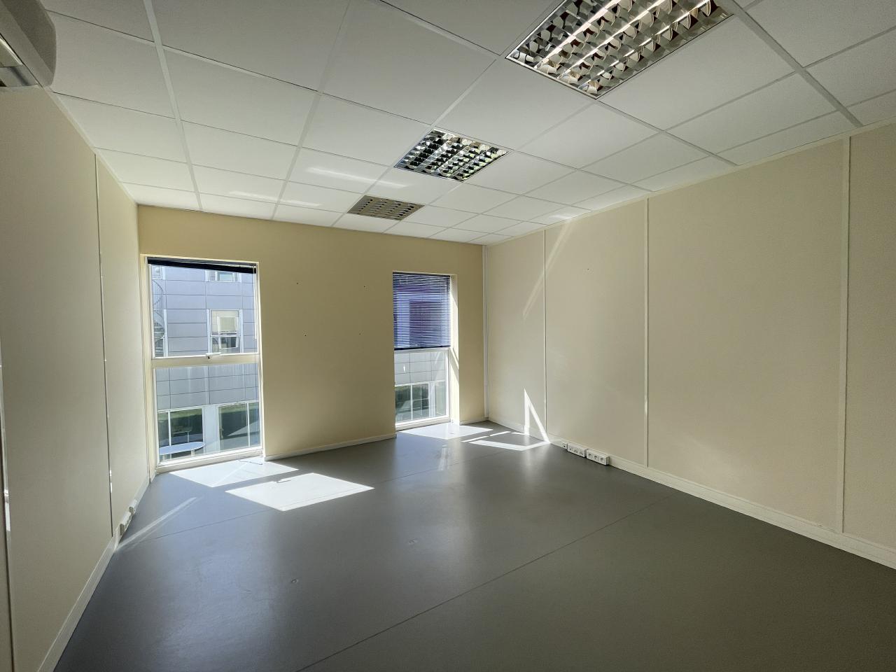 Location bureau Rennes Ille-et-Vilaine OLBUR2422059 4