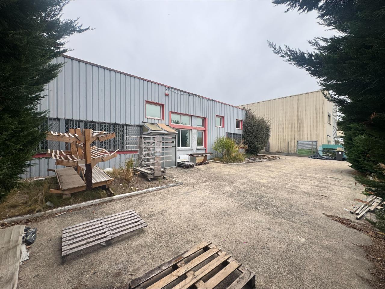 Vente local d'activité Chanteloup-les-Vignes Yvelines OVACT2646308