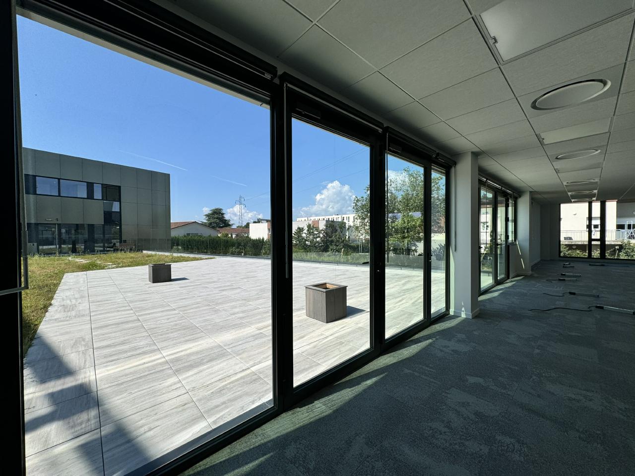 Location bureau Limonest Rhône OLBUR2206259 2