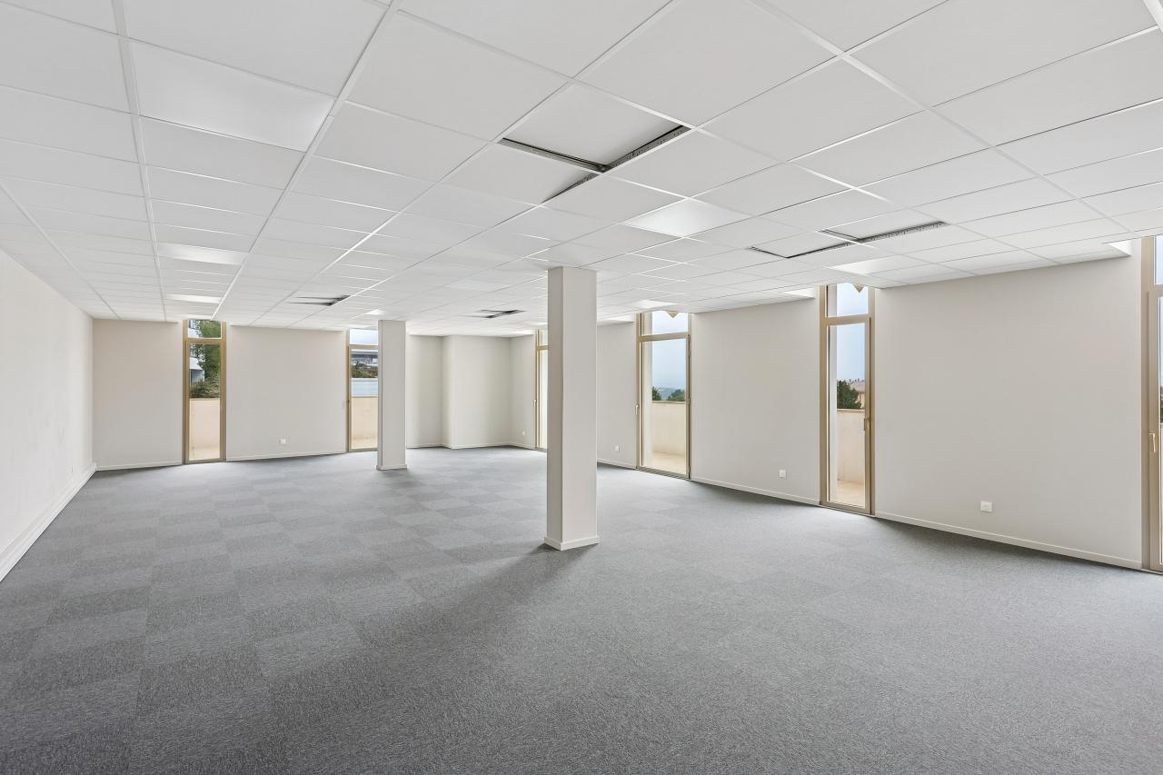 Location bureau Aix-en-Provence Bouches-du-Rhône OLBUR2535259 9