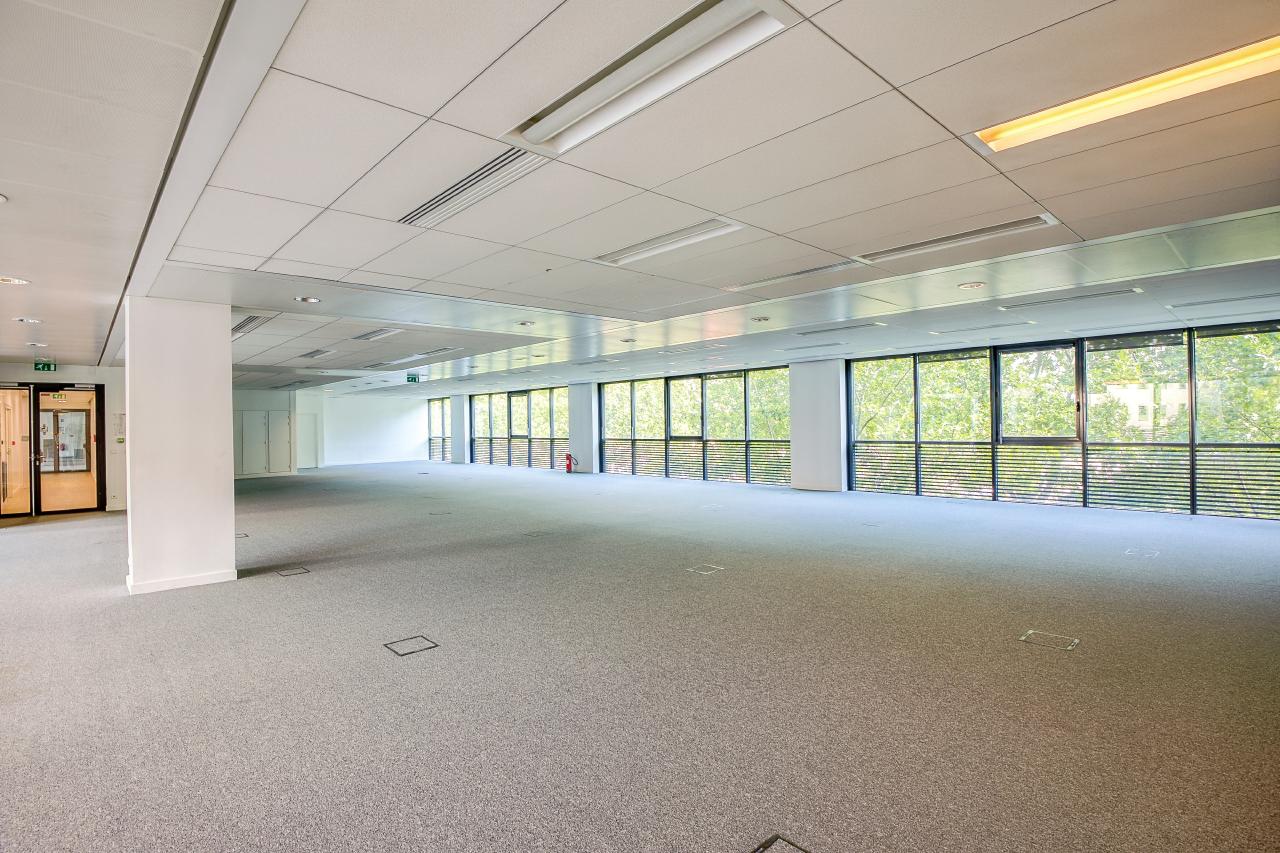 Location bureau La Plaine Saint-Denis Seine-Saint-Denis OLBUR2314205 12