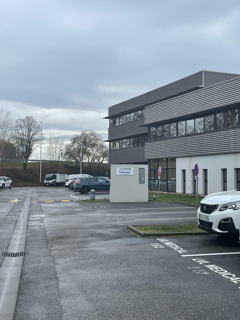 Location bureau Niederhausbergen Bas-Rhin OLBUR2110762 2