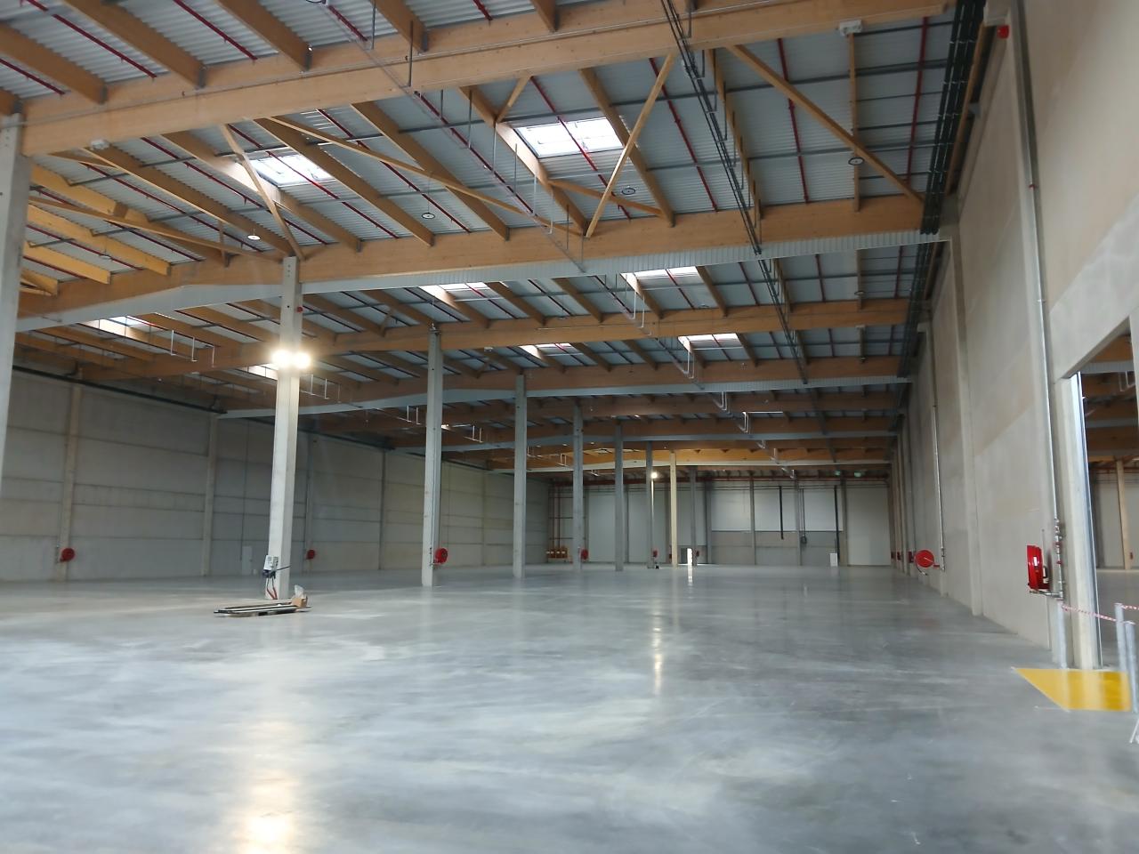 Location entrepôt classe a Étrelles Ille-et-Vilaine OLLOG2535677 4