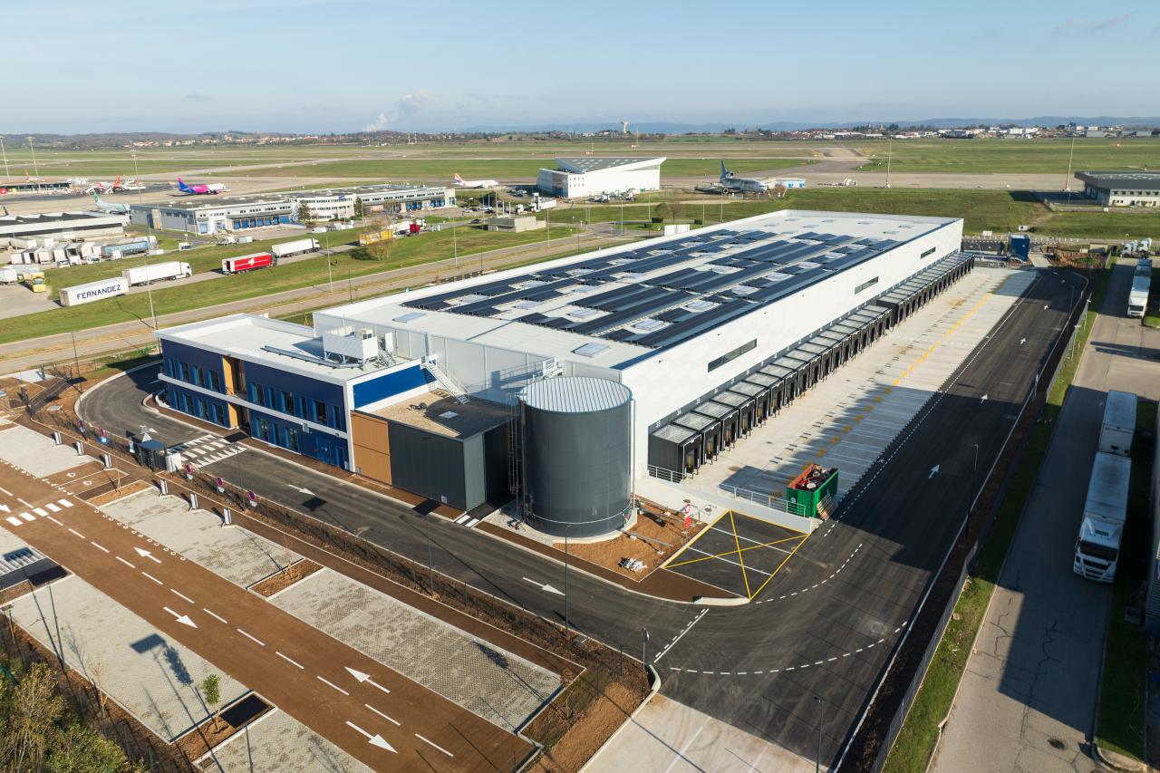 Location entrepôt classe c Colombier-Saugnieu Rhône OLLOG2207452 6