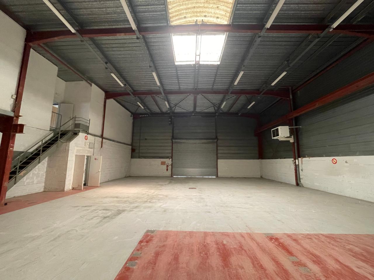 Vente local d'activité Coignières Yvelines OVACT2315861 12