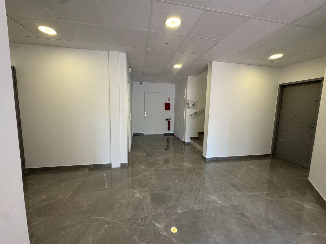 Location bureau Vitrolles Bouches-du-Rhône OLBUR2114930 14