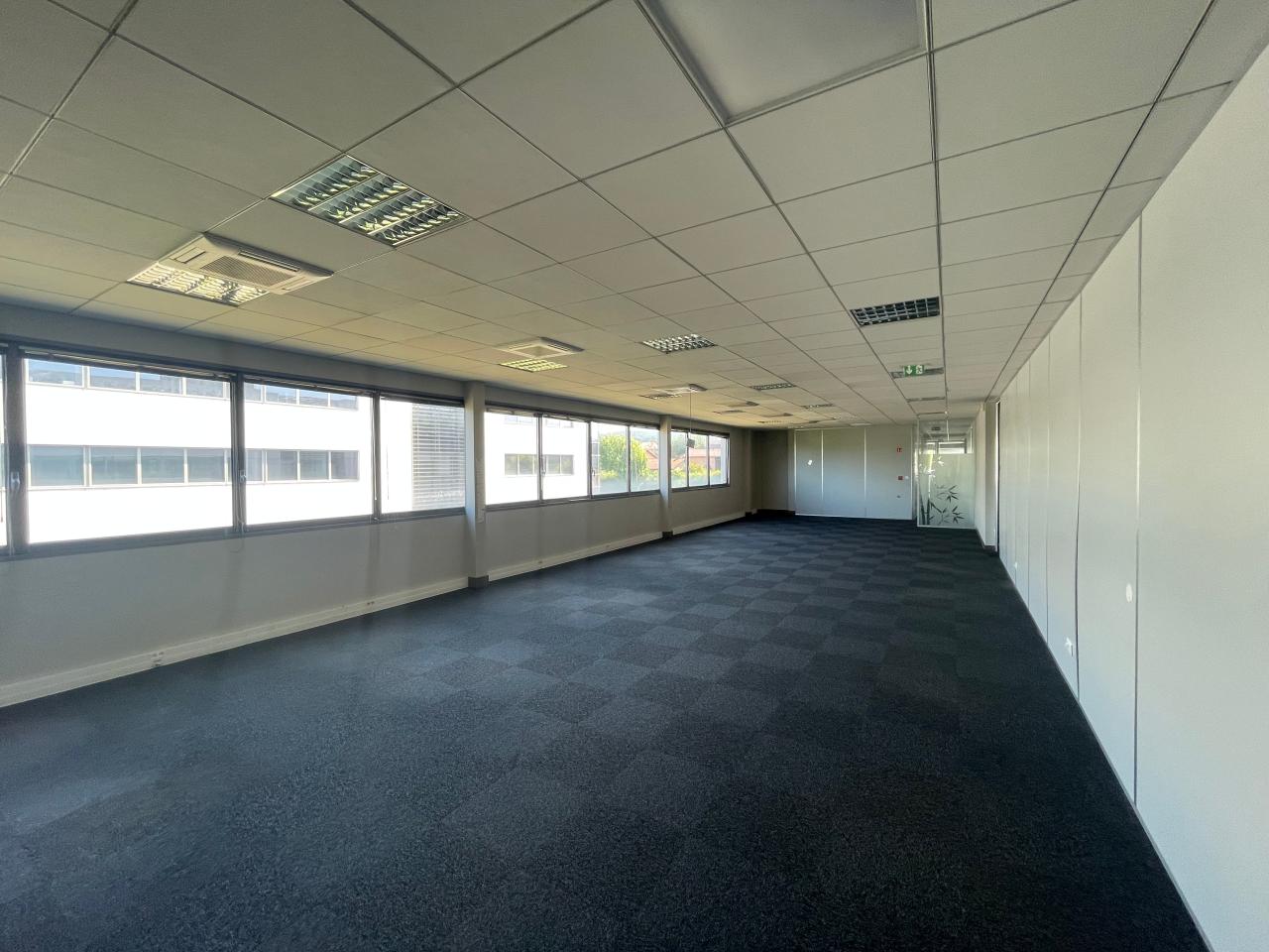 Location bureau Dardilly Rhône OLBUR2425739 12