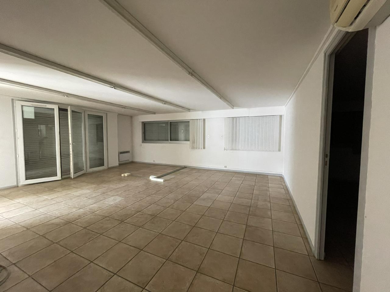 Location local d'activité Flassans-sur-Issole Var OLACT2315412 8