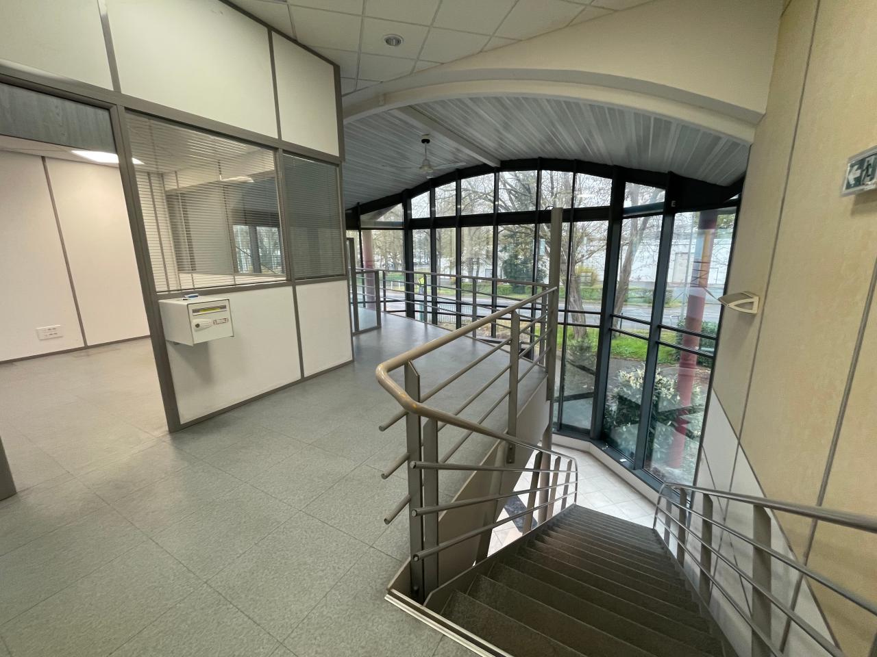 Location local d'activité Saint-Cyr-en-Val Loiret OLACT2534950 9