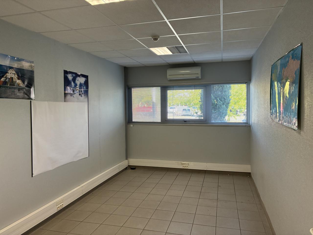 Location entrepôt classe c Blanquefort Gironde OLLOG2645777 5