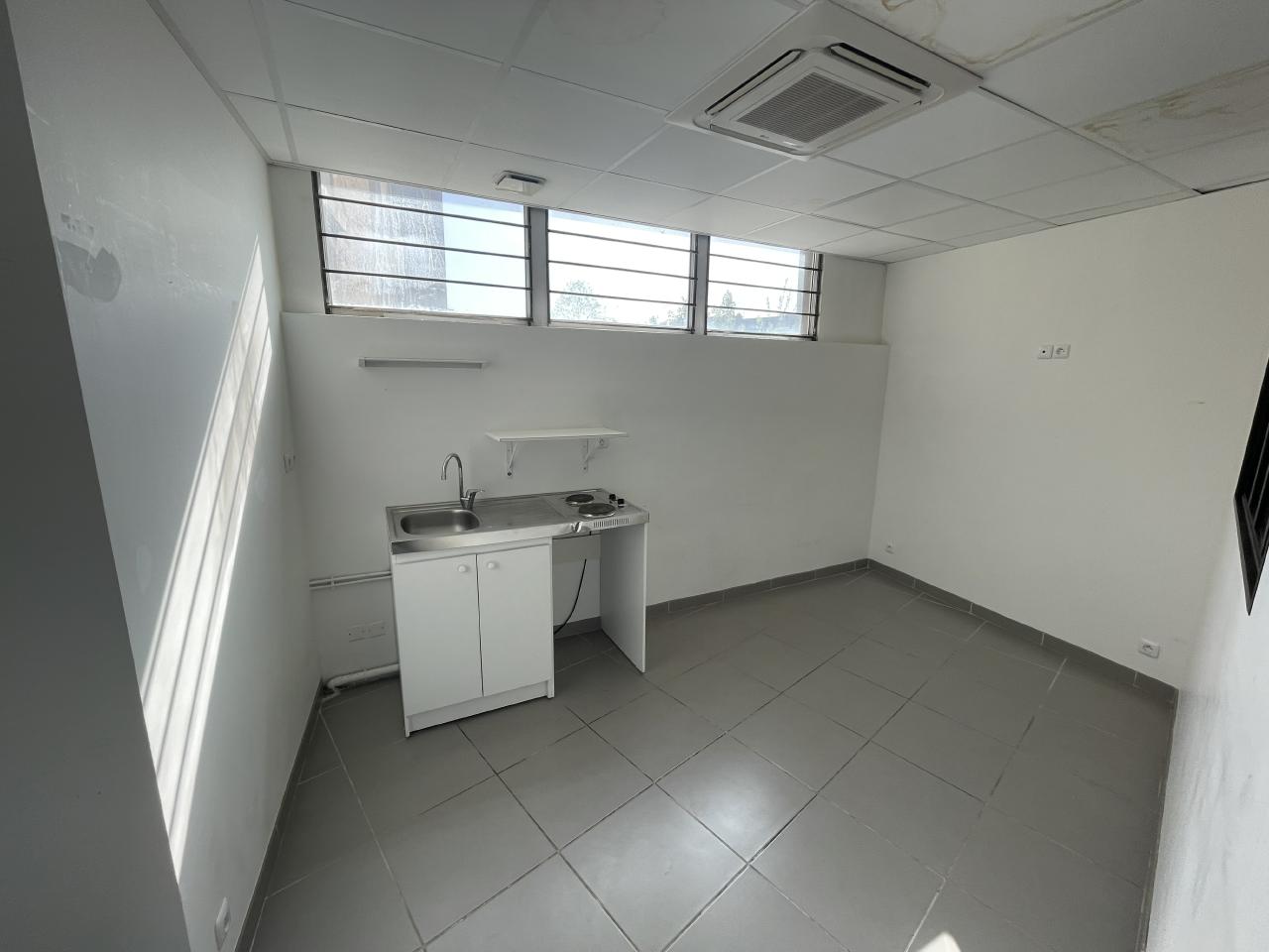 Location bureau Tours Indre-et-Loire OLBUR2422046 7