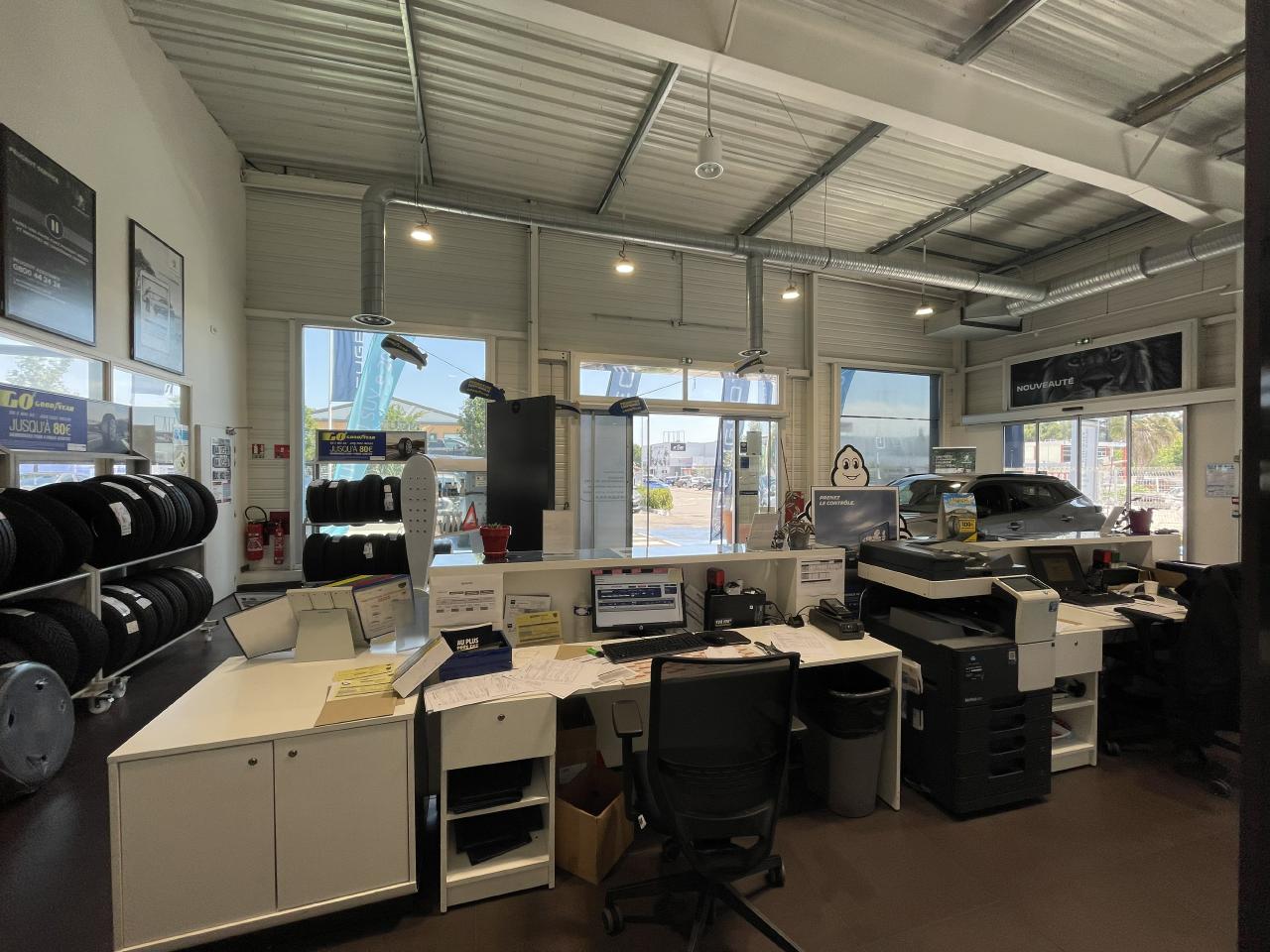 Location commerce Saint-Mitre-les-Remparts Bouches-du-Rhône OLCOM2312313 2