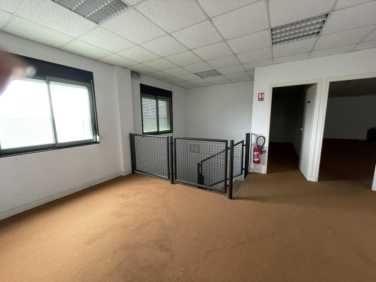 Location local d'activité Mauguio Hérault OLACT2313439 8