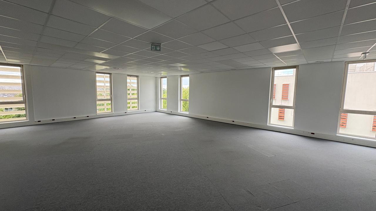 Location bureau Tours Indre-et-Loire OLBUR2427808 5