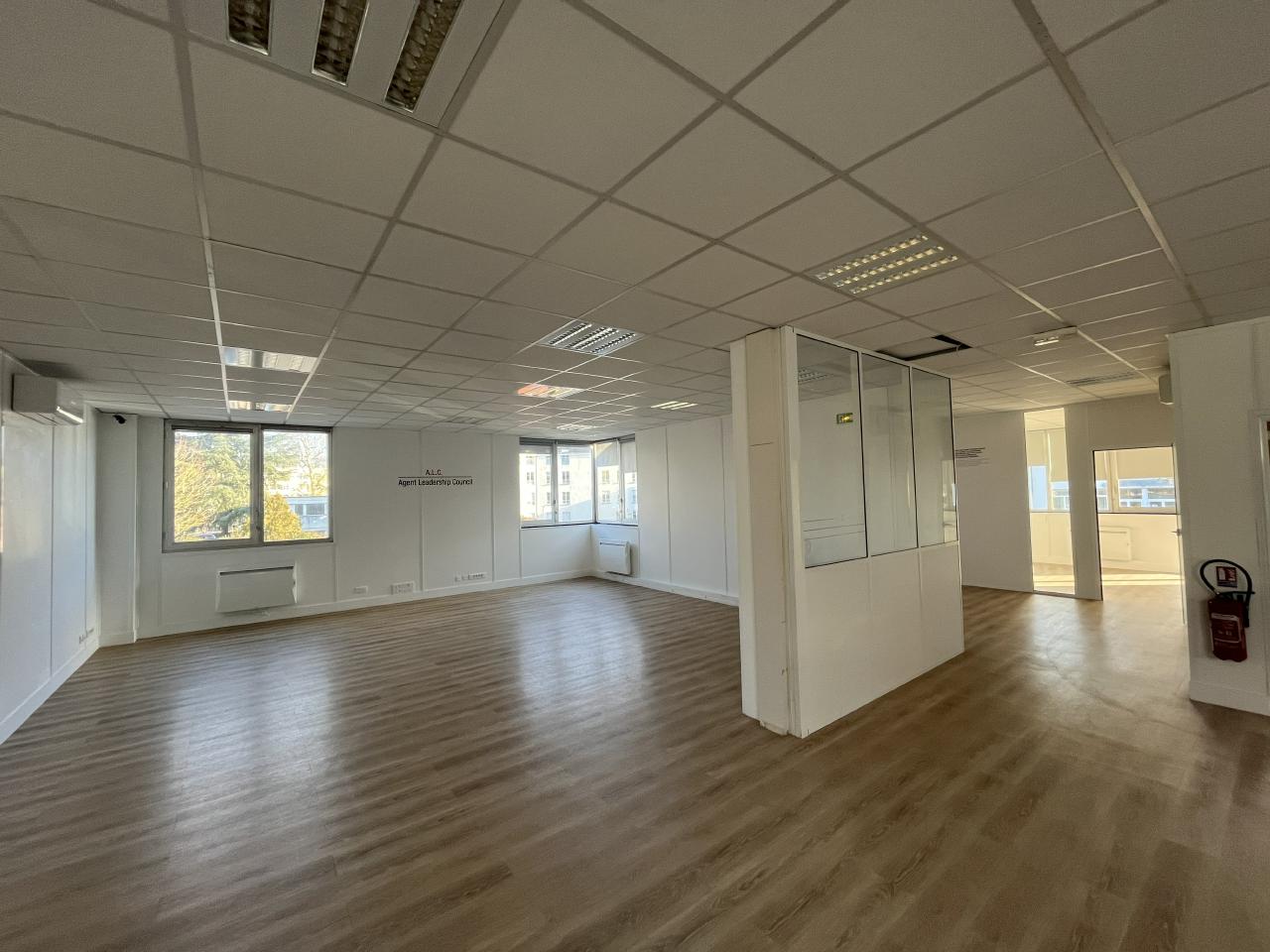 Location bureau Versailles Yvelines OLBUR2314177 13