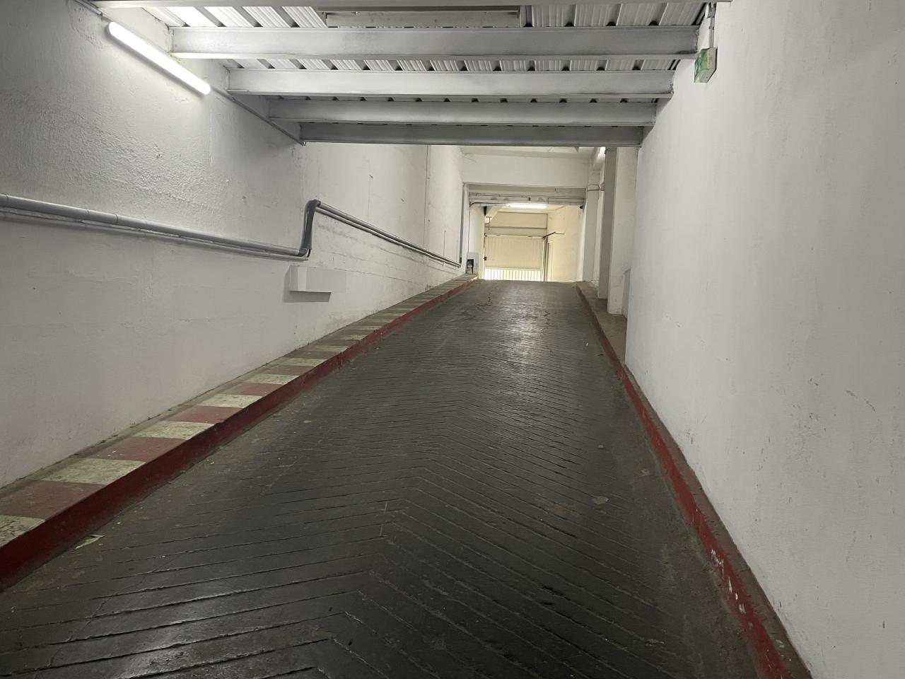 Location local d'activité Paris OLACT2317055 2