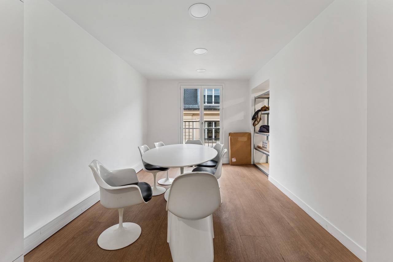 Location bureau Paris OLBUR2427005 1