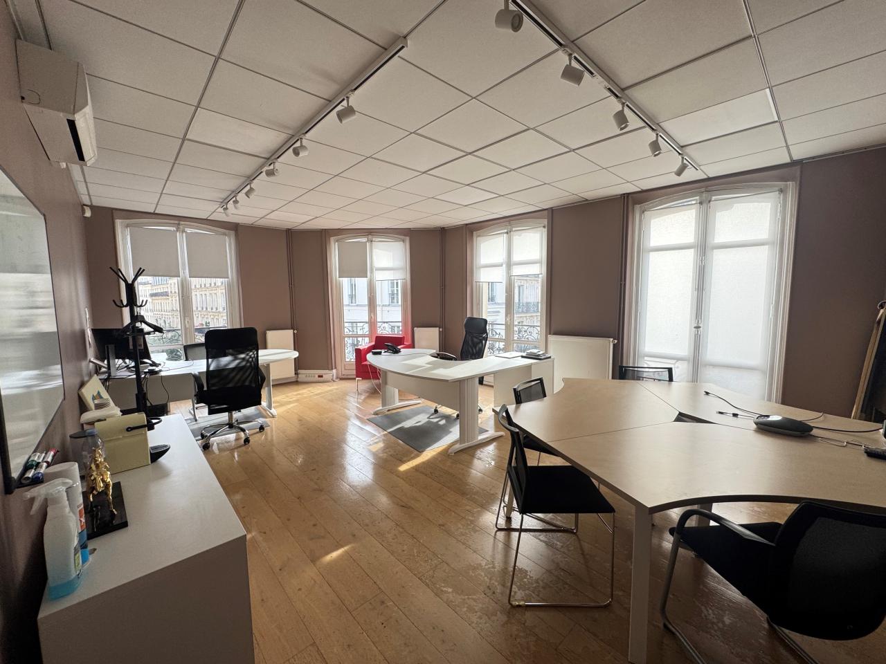 Location bureau Paris OLBUR2537650 10