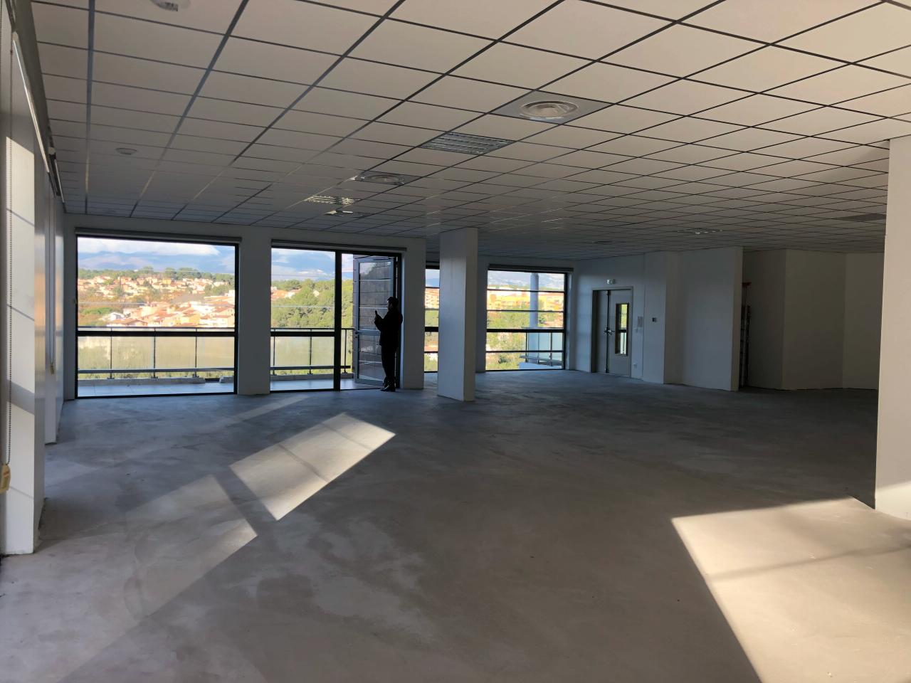 Location coworking Sophia Antipolis Alpes-Maritimes OLBUR2117373 12