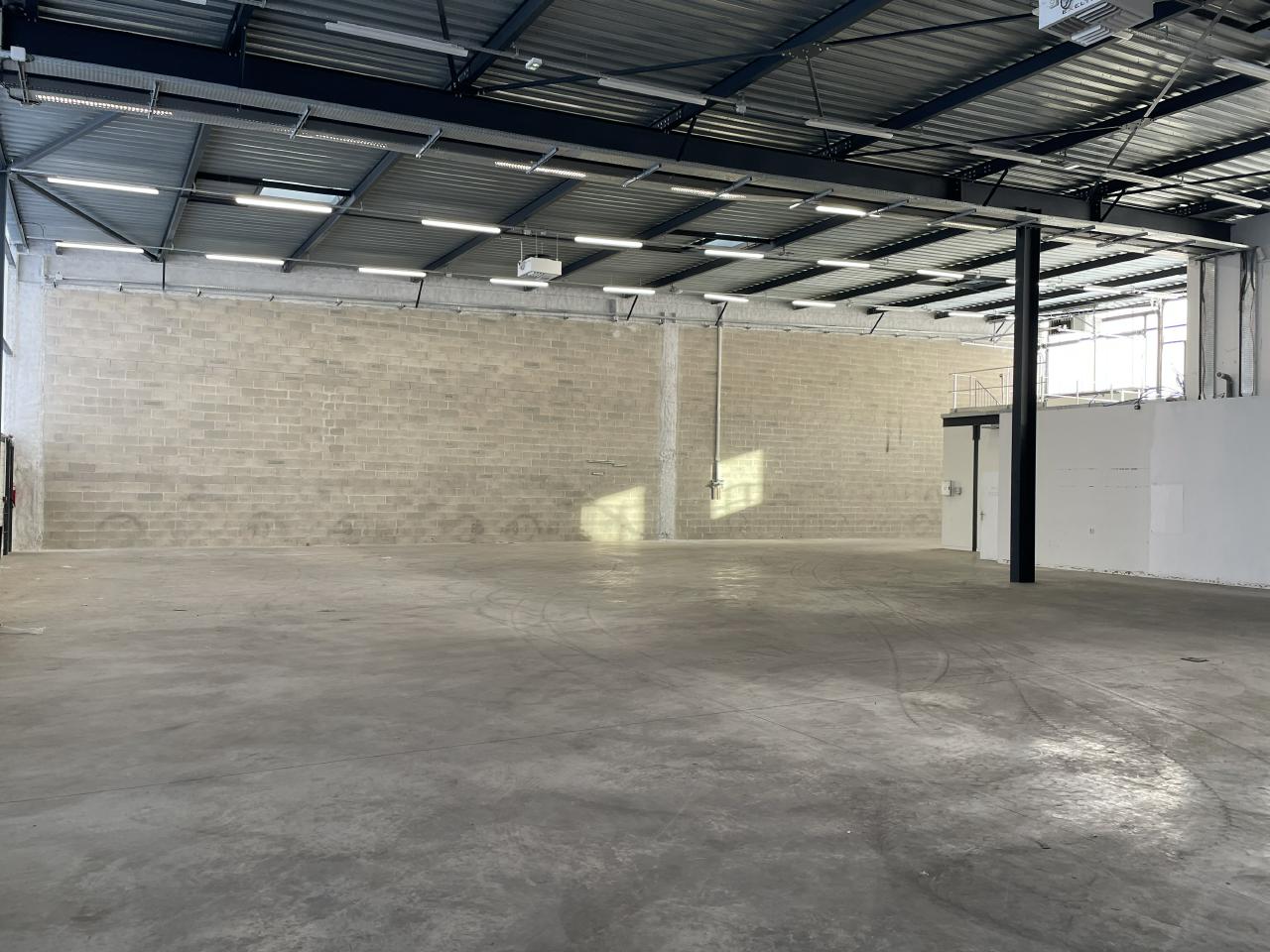 Location local d'activité Le Coudray-Montceaux Essonne OLACT2419459 4