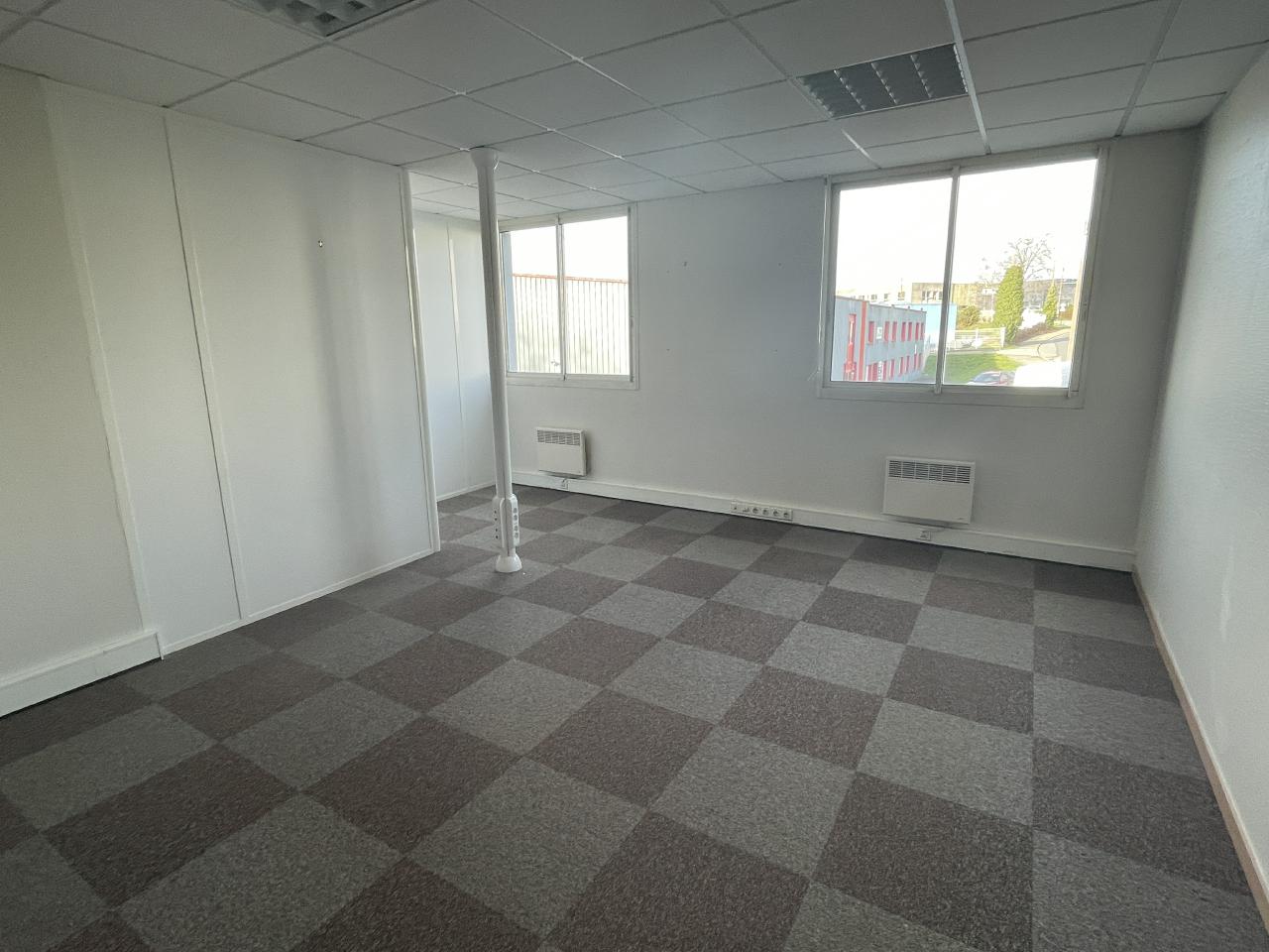 Location bureau Chantepie Ille-et-Vilaine OLBUR2112789 2