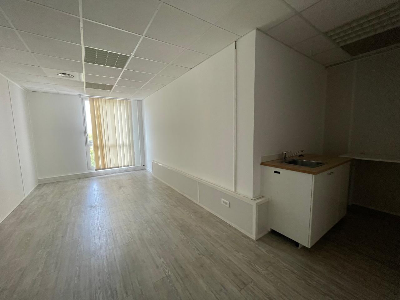 Location bureau Aix-en-Provence Bouches-du-Rhône OLBUR2530639 3