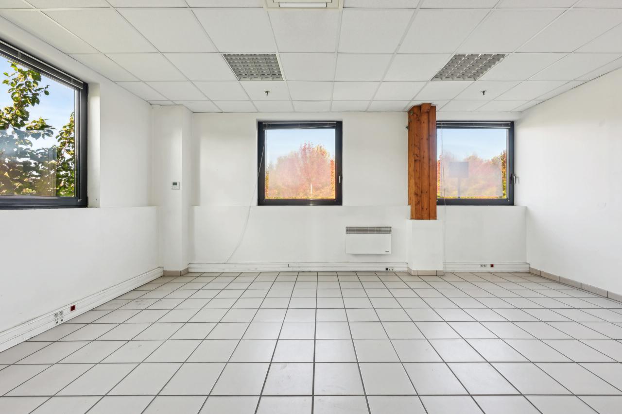 Location entrepôt classe a Brie-Comte-Robert Seine-et-Marne OLLOG2310439 12