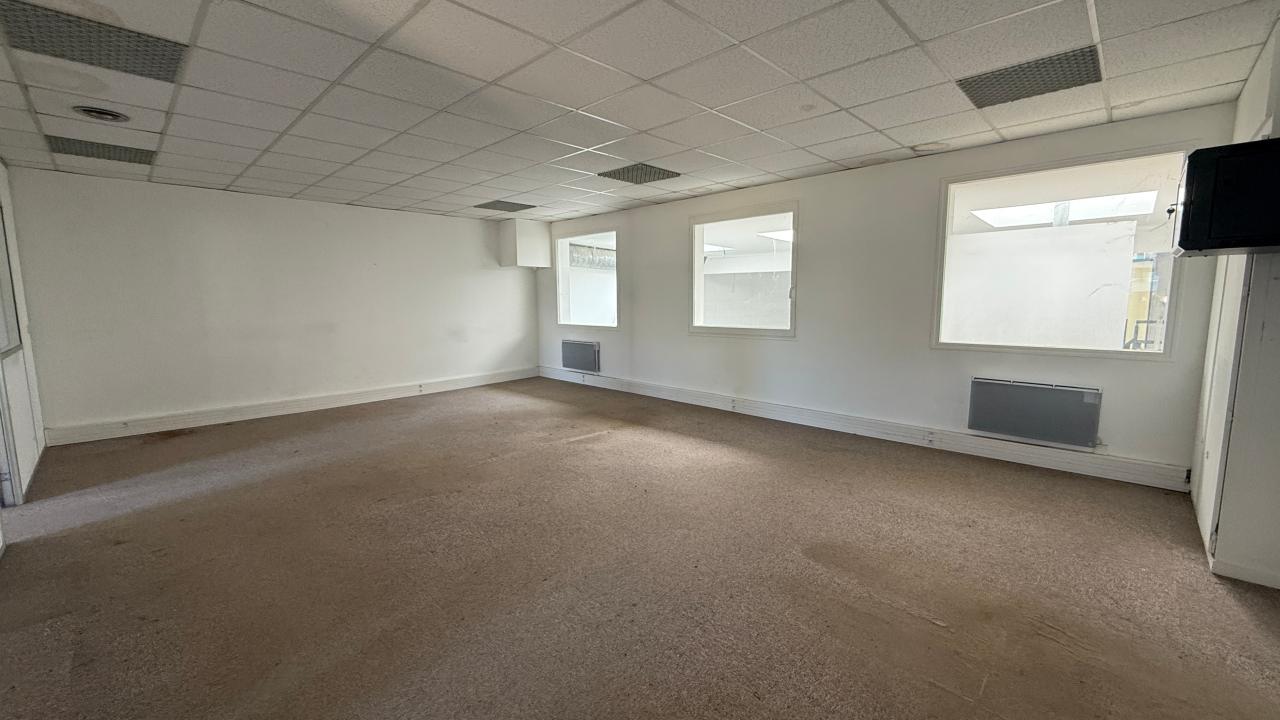 Location local d'activité Voisins-le-Bretonneux Yvelines OLACT2100072 5