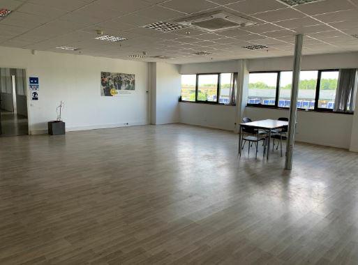 Location entrepôt classe a Longueil-Sainte-Marie Oise OLLOG2423086 10