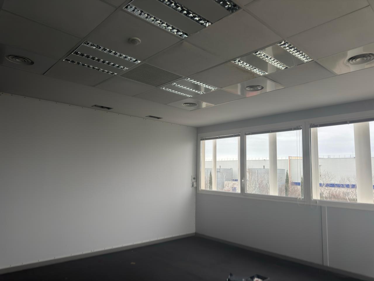 Location bureau Marignane Bouches-du-Rhône OLBUR2117538 19