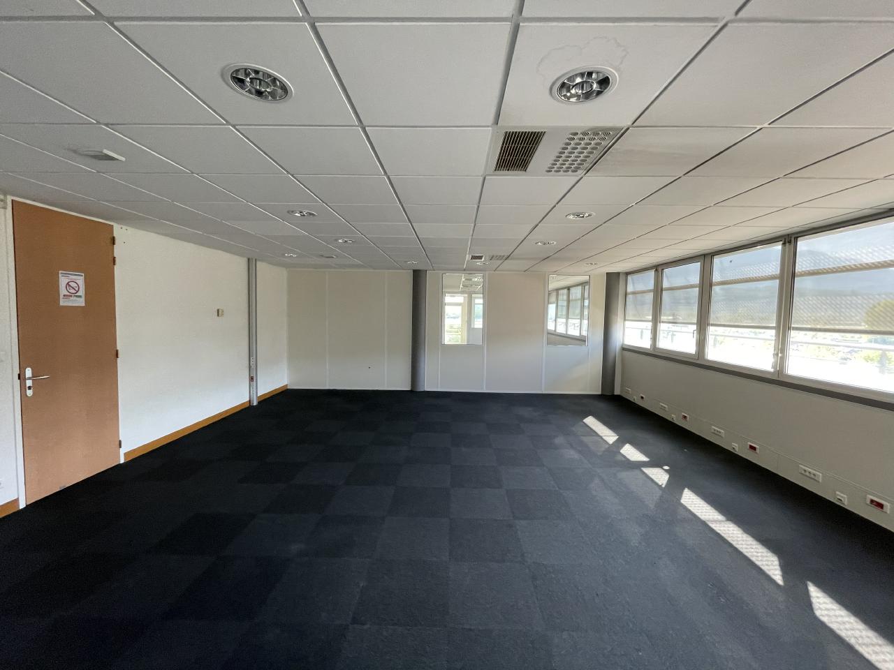 Location bureau Le Bourget-du-Lac Savoie OLBUR2530764 2