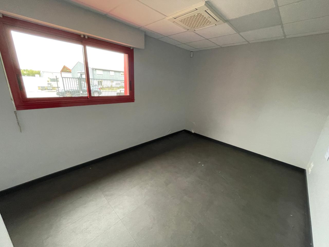 Location local d'activité Saint-Jacques-de-la-Lande Ille-et-Vilaine OLACT2534999 3