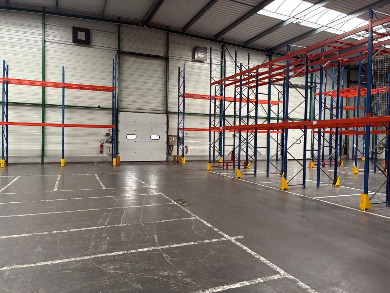 Location entrepôt classe a Santes Nord OLLOG2639038 2