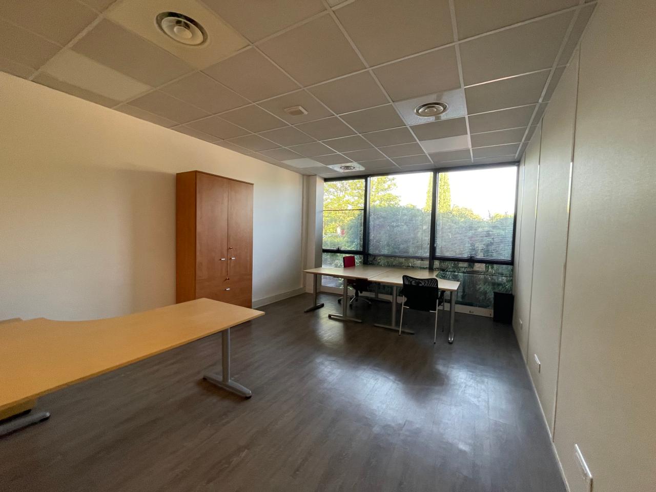 Location bureau Aix-en-Provence Bouches-du-Rhône OLBUR2314356 7